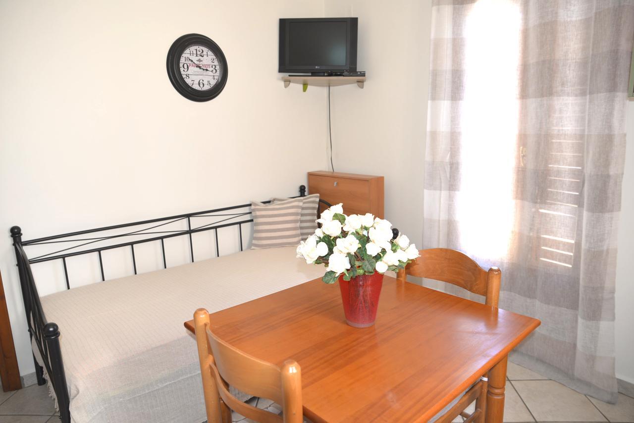 Ifigenia Apartments Ermoupoli Luaran gambar