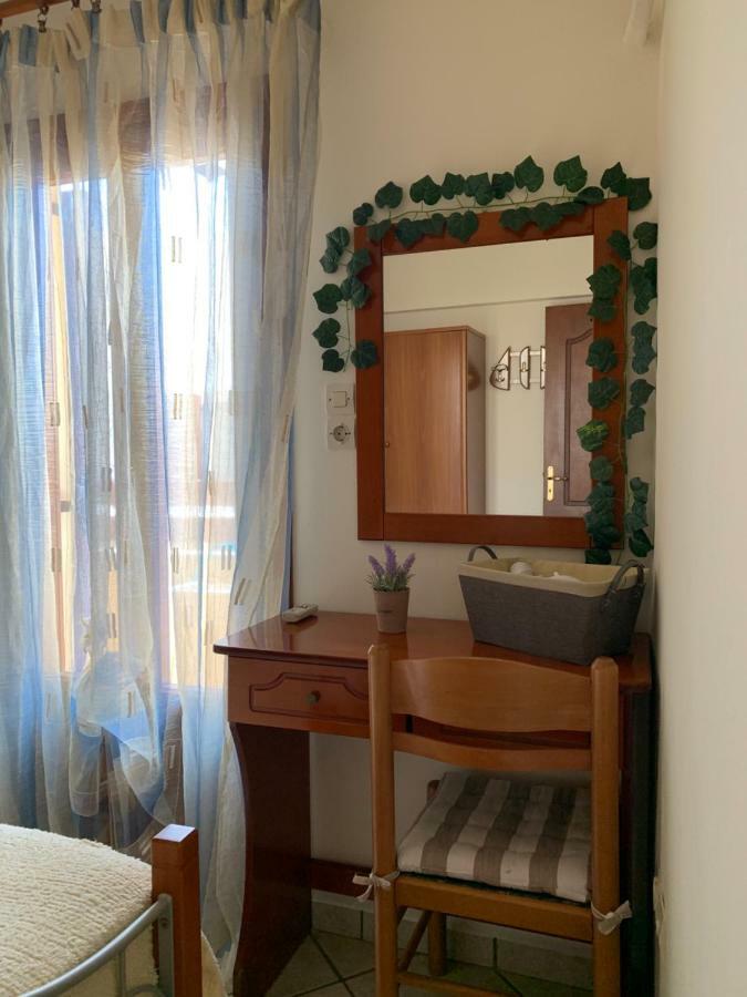 Ifigenia Apartments Ermoupoli Luaran gambar