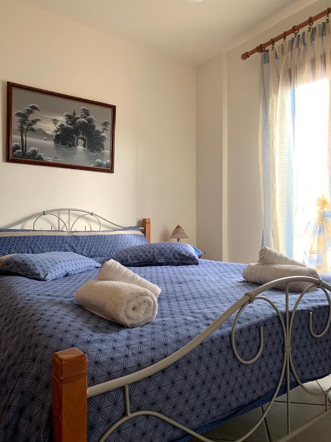 Ifigenia Apartments Ermoupoli Luaran gambar